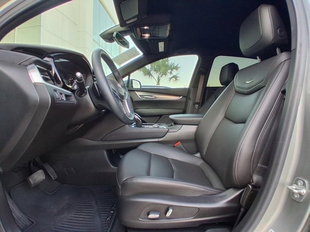 Certified 2025 Cadillac XT5 Luxury image 13