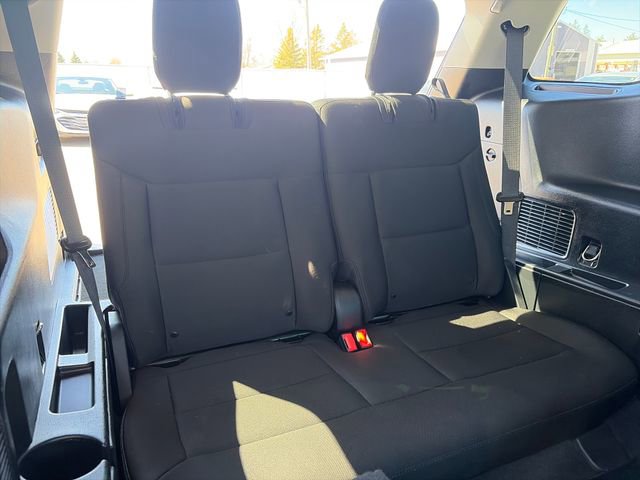 Used 2022 Ford Explorer XLT image 39