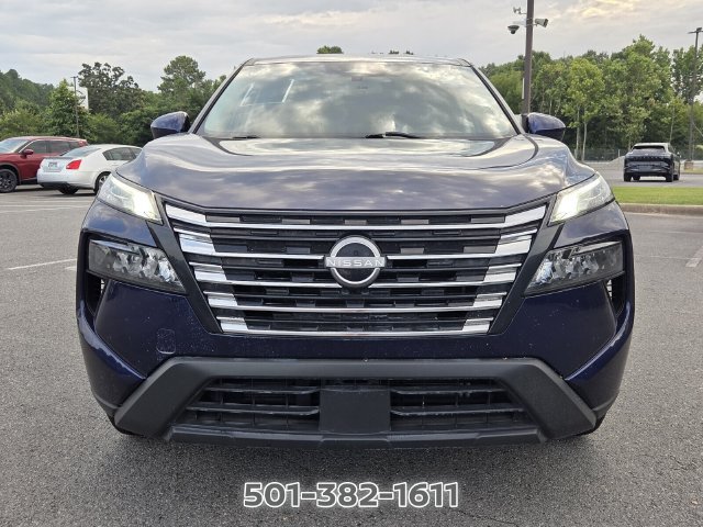 Used 2024 Nissan Rogue SV FWD image 8