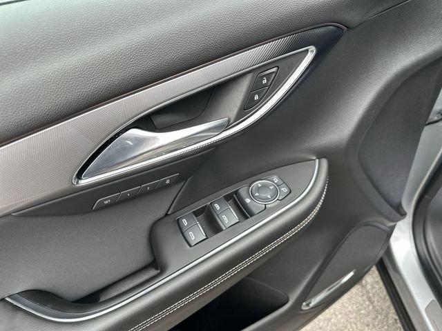 Used 2025 Buick Envision Sport Touring AWD/4WD image 17