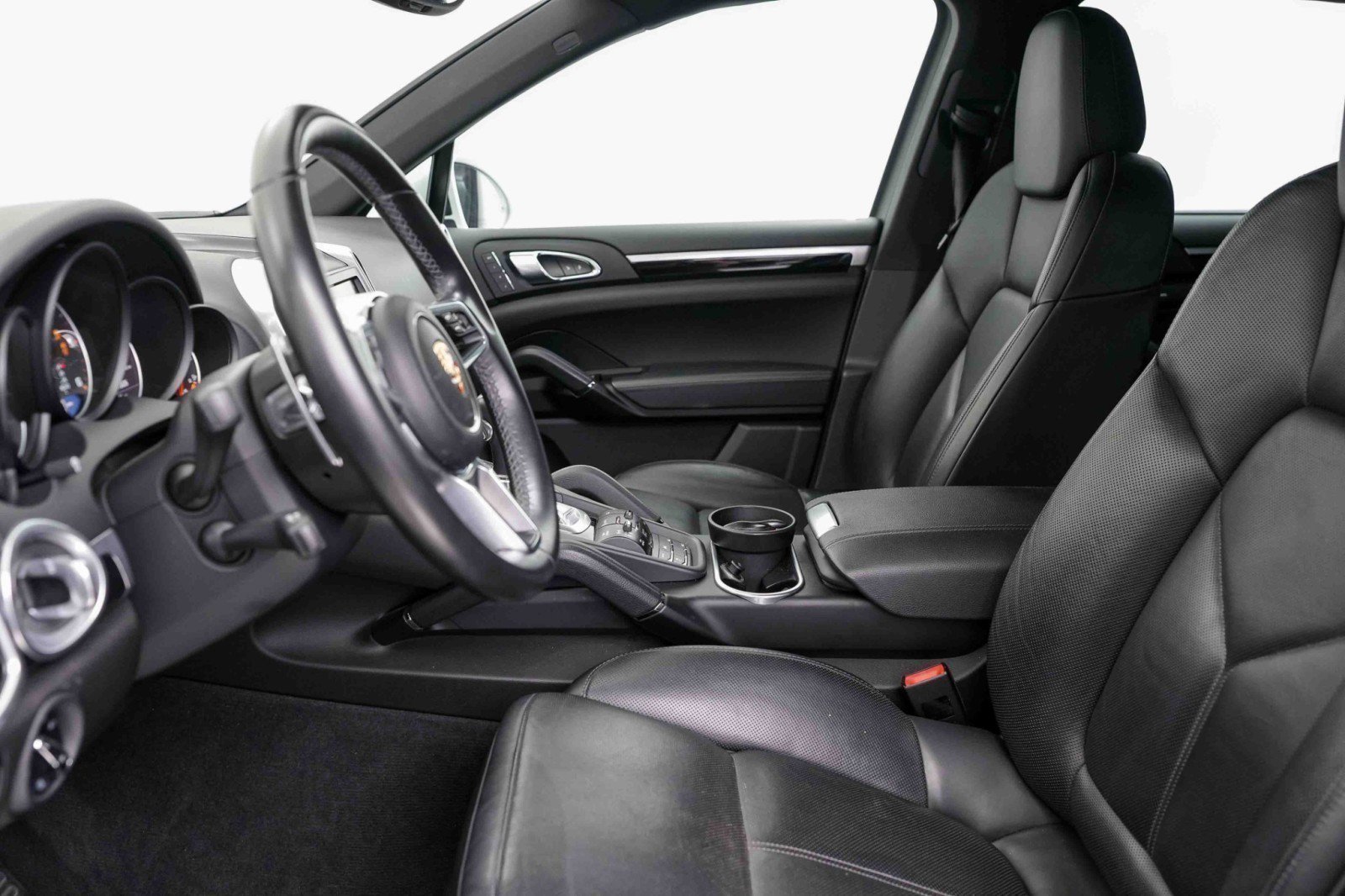 Used 2015 Porsche Cayenne Diesel AWD/4WD image 24