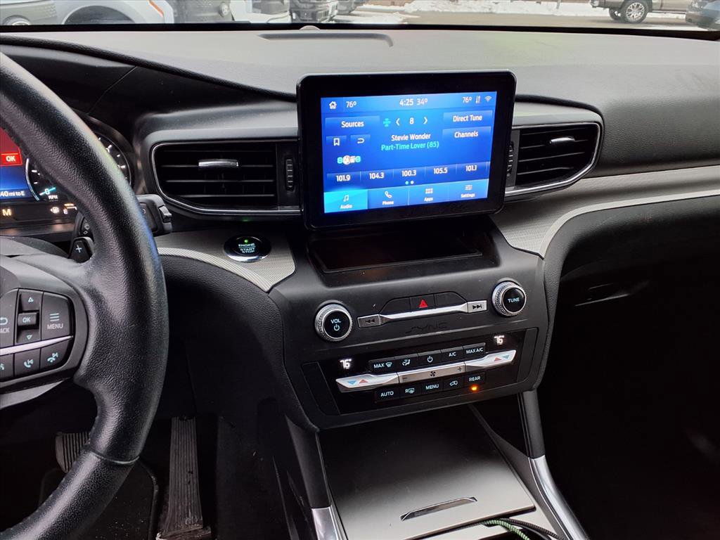 Used 2020 Ford Explorer XLT w/ Equipment Group 202A image 9