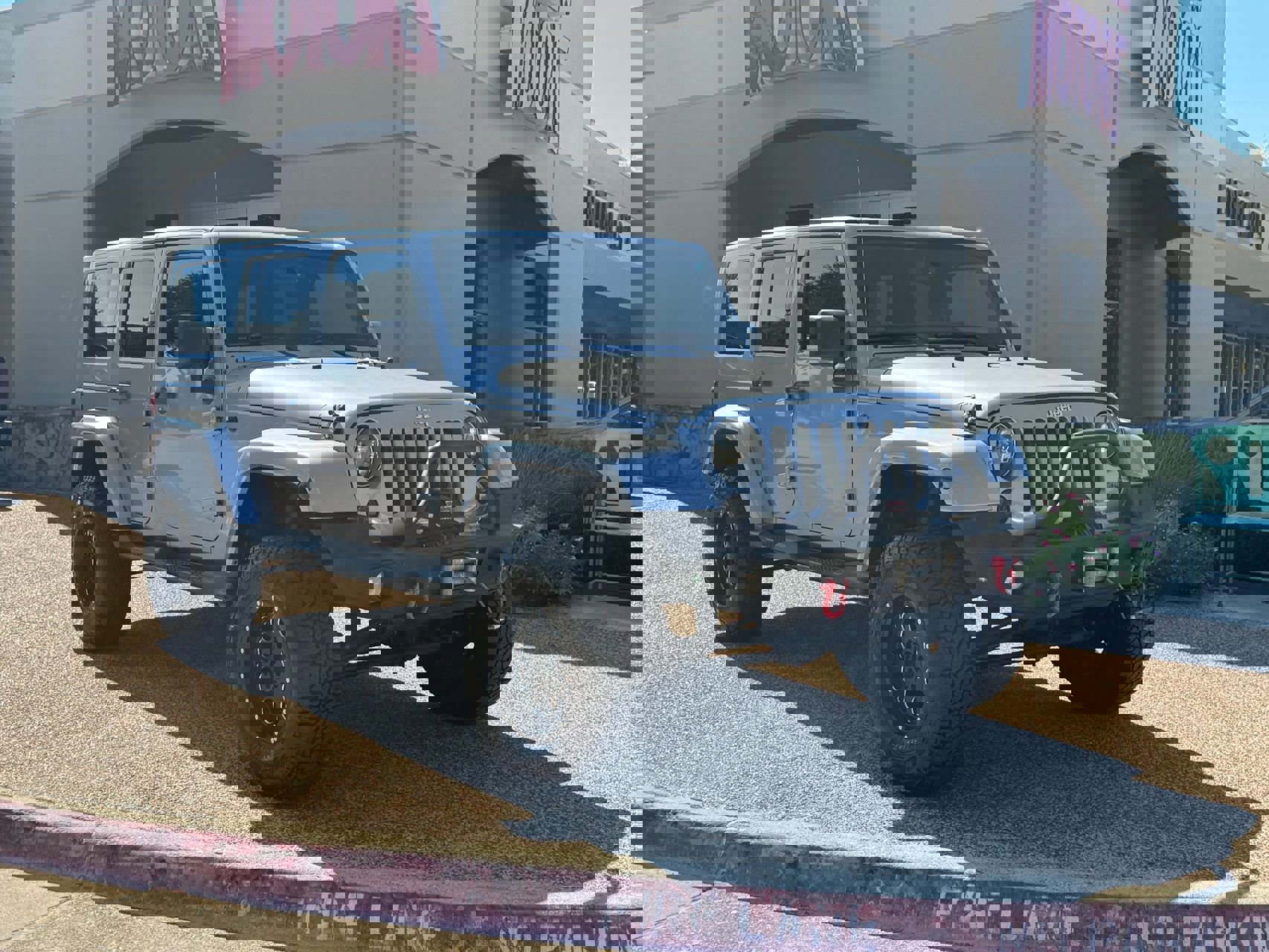 Used 2013 Jeep Wrangler Unlimited Sahara w/ Connectivity Group image 6