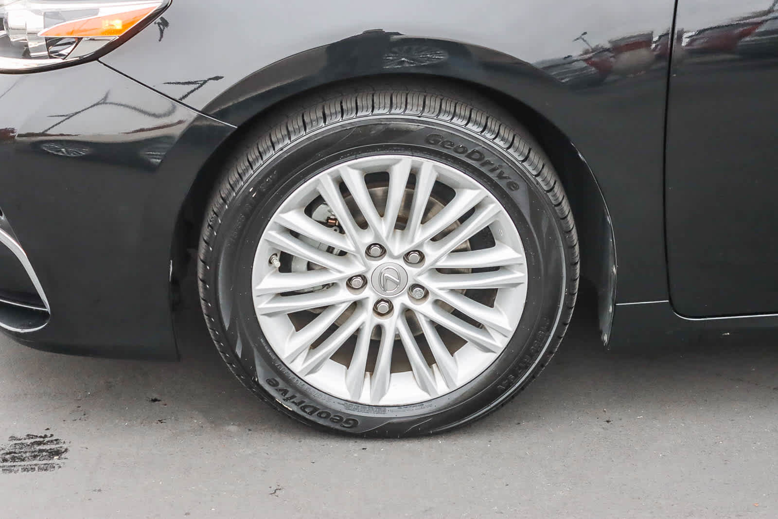 Used 2017 Lexus ES 350 image 9