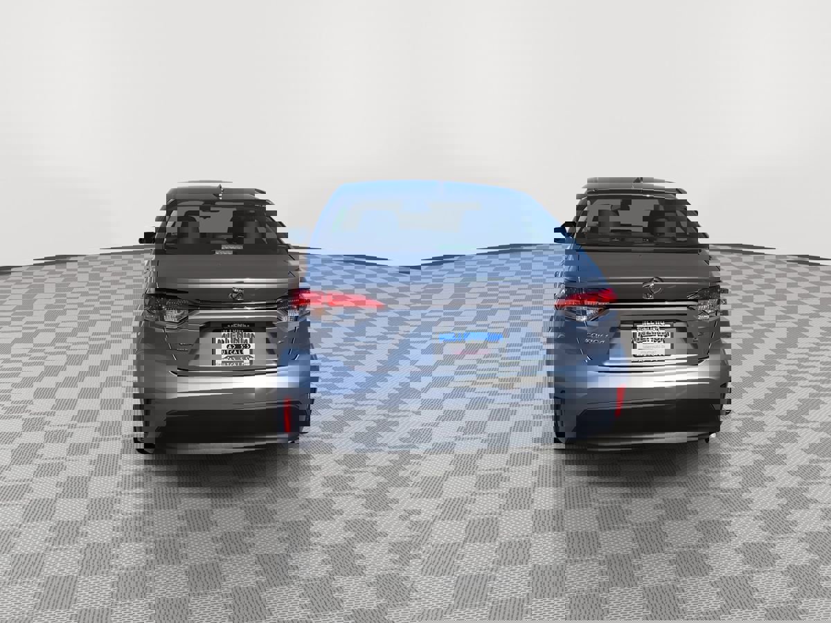 Used 2024 Toyota Corolla LE image 6