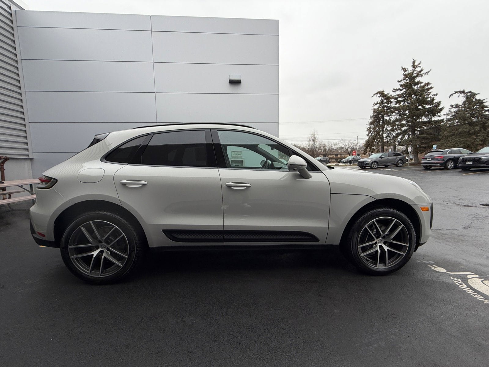 New 2026 Porsche Macan image 6