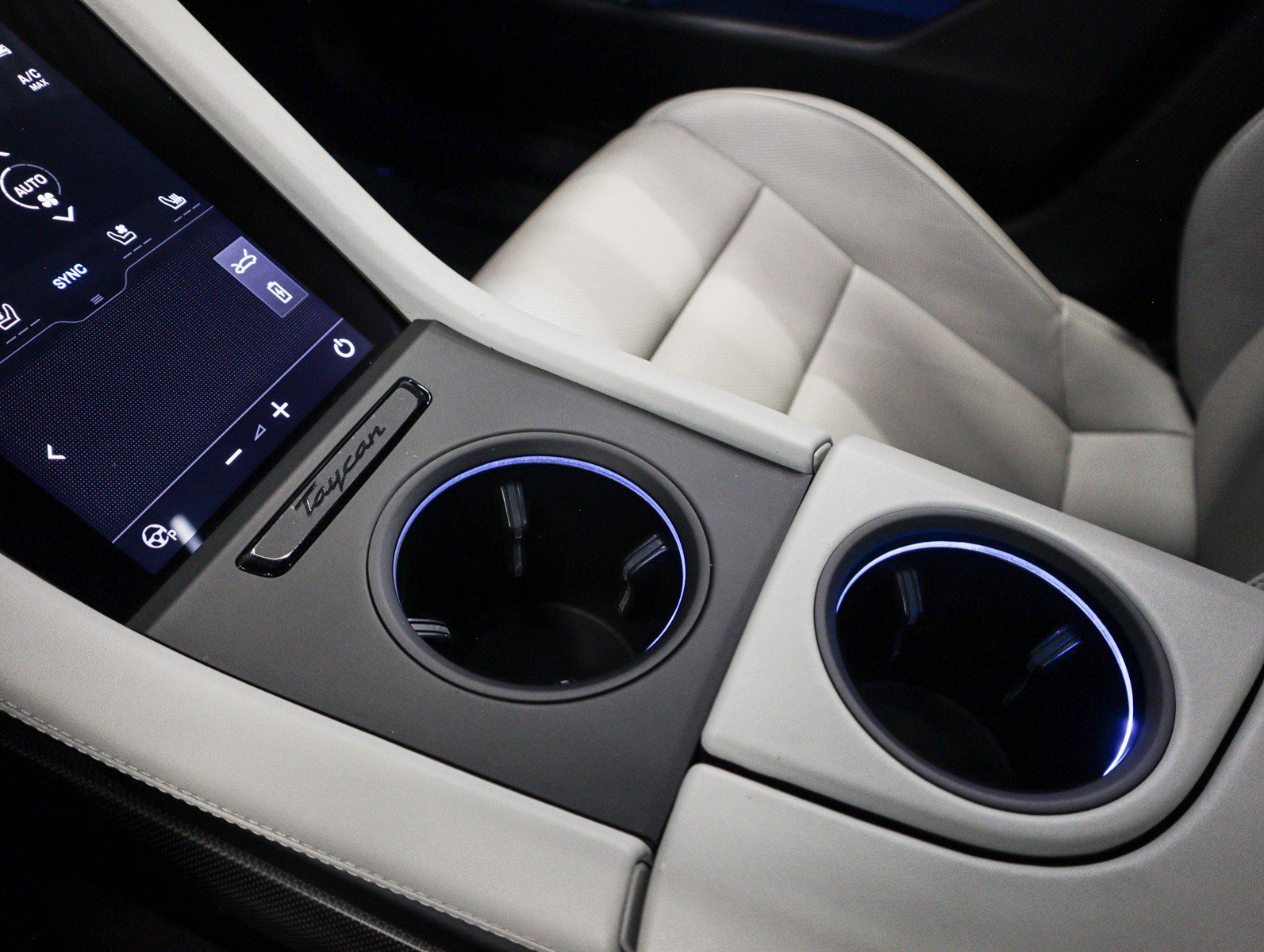 Certified 2022 Porsche Taycan Turbo AWD/4WD image 21