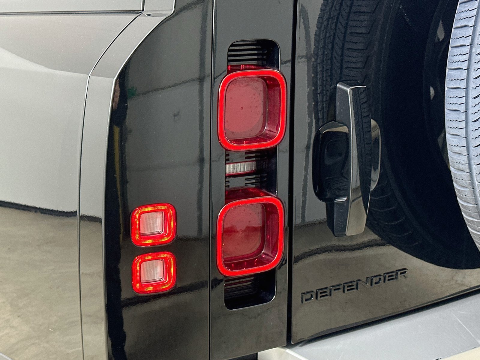 Used 2024 Land Rover Defender 130 S AWD/4WD image 13