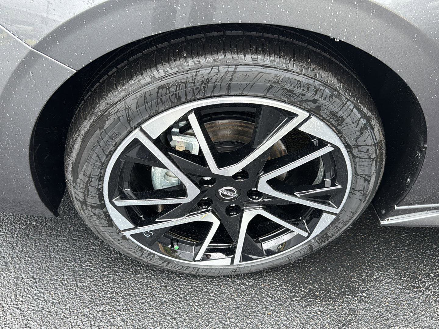 New 2025 Nissan Sentra SR w/ SR Premium Package image 33