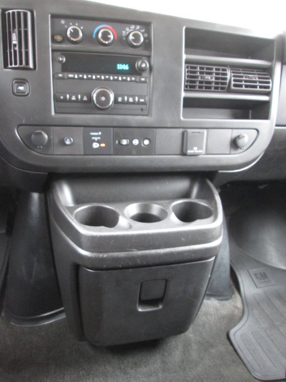 Used 2018 Chevrolet Express 3500 LT w/ LT Preferred Equipment Group RWD image 14