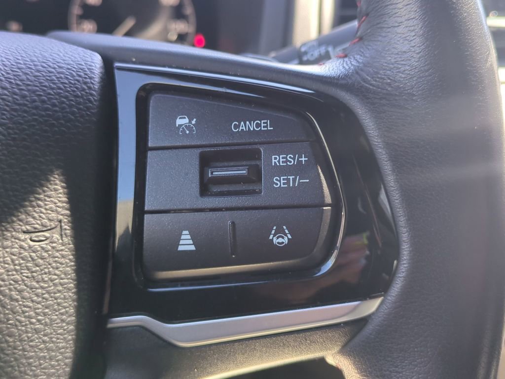 Used 2025 Honda Odyssey Sport-L image 21