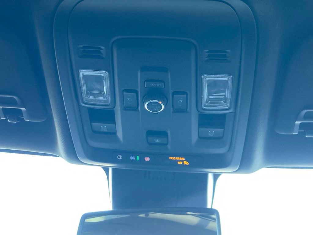 Used 2025 Chevrolet Tahoe RST w/ Comfort Package image 17