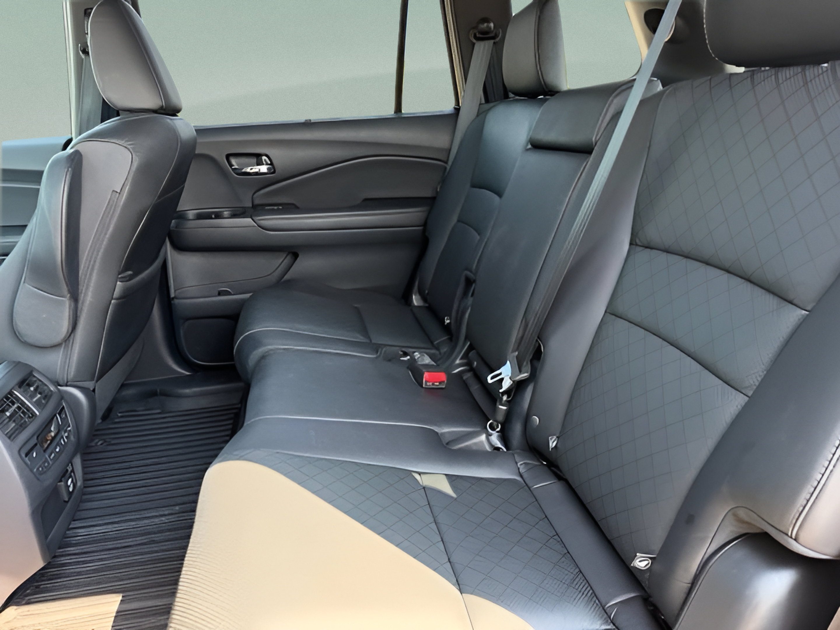 Used 2020 Honda Passport Elite image 25
