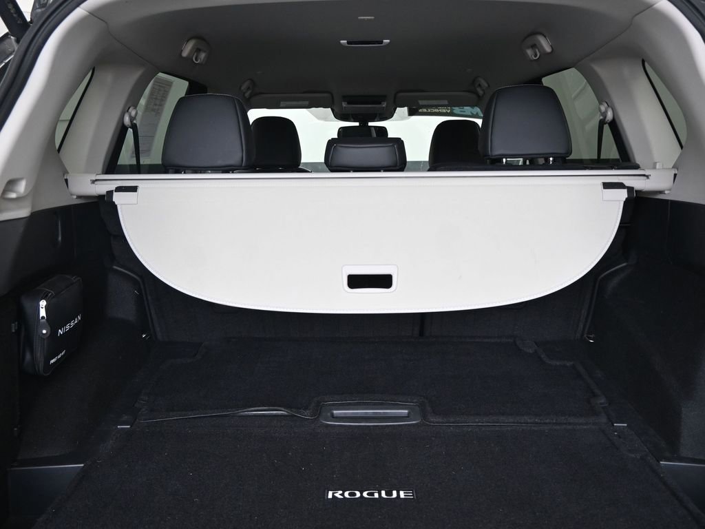 Used 2024 Nissan Rogue SL AWD/4WD image 18