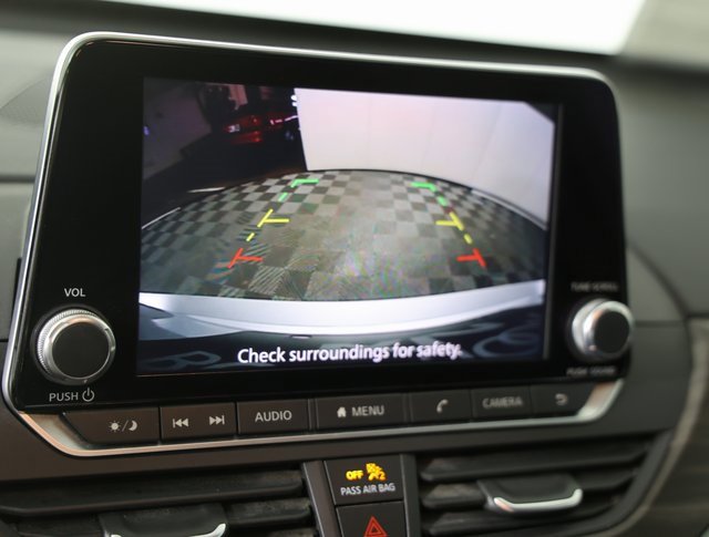 Used 2024 Nissan Altima 2.5 SV image 17