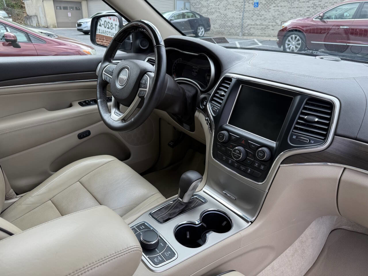 Used 2016 Jeep Grand Cherokee Overland image 24