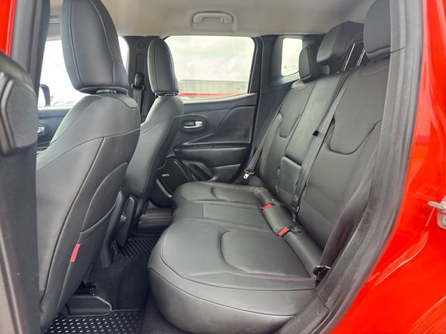Used 2020 Jeep Renegade Trailhawk w/ Premium Leather Group AWD/4WD image 14