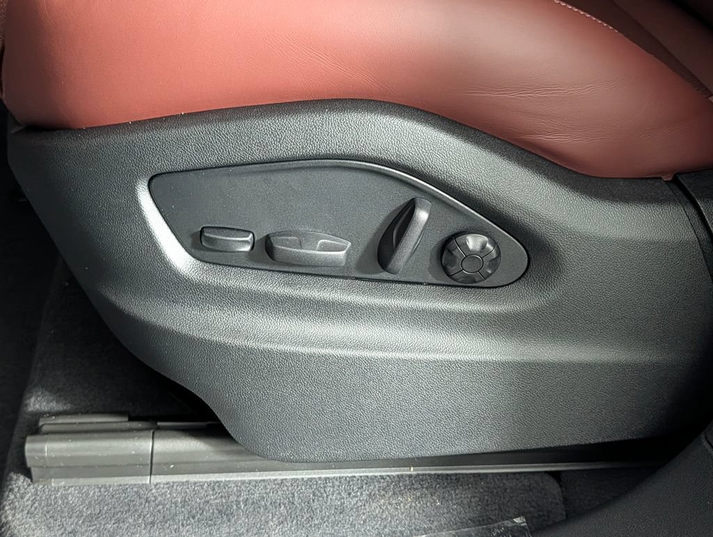 New 2026 Porsche Cayenne AWD/4WD image 29