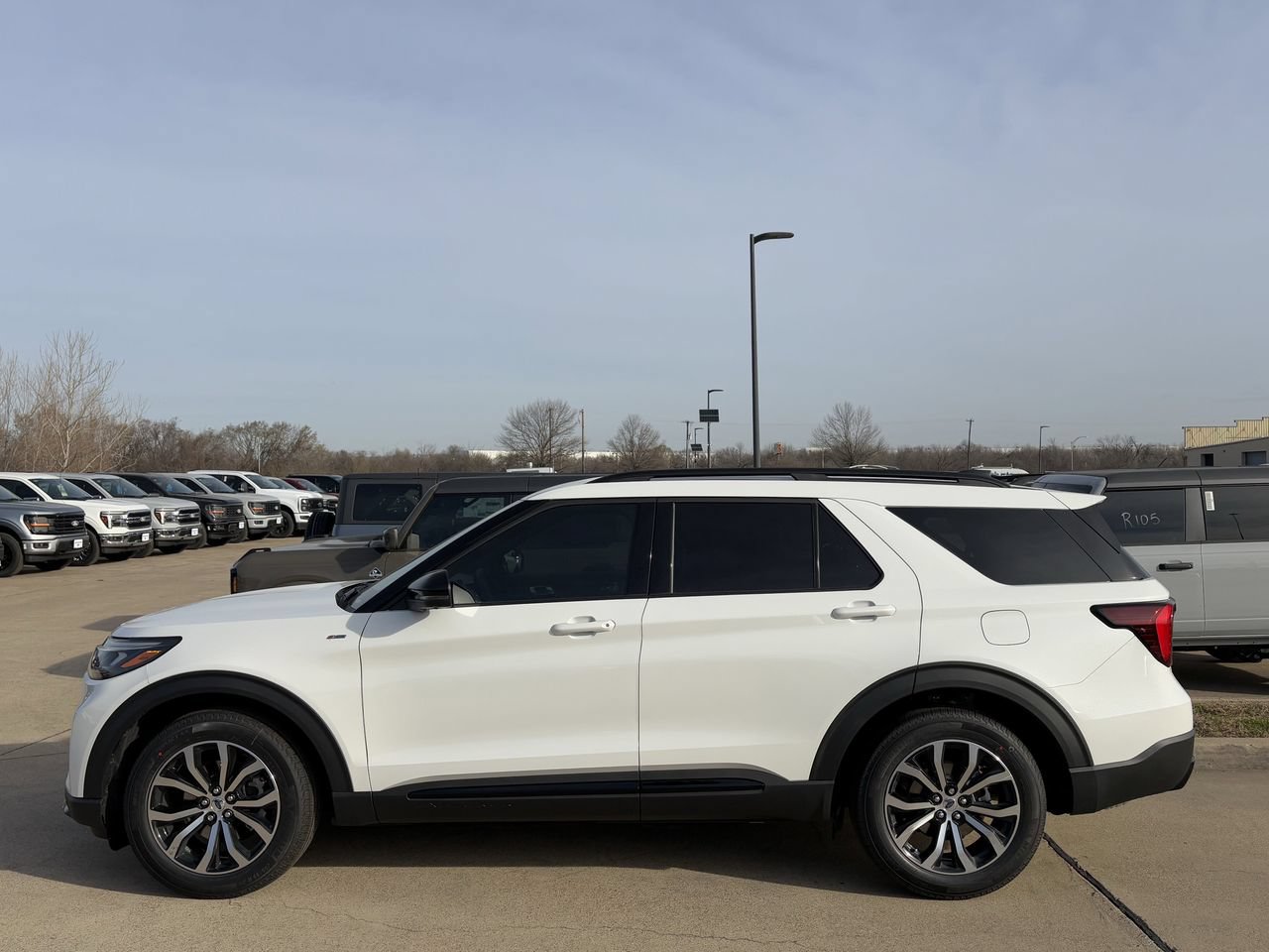 New 2026 Ford Explorer ST-Line RWD image 38