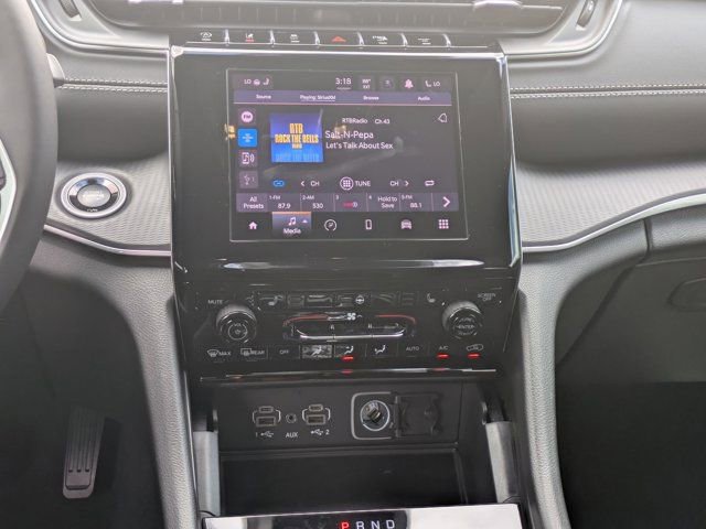 New 2025 Jeep Grand Cherokee Altitude image 16