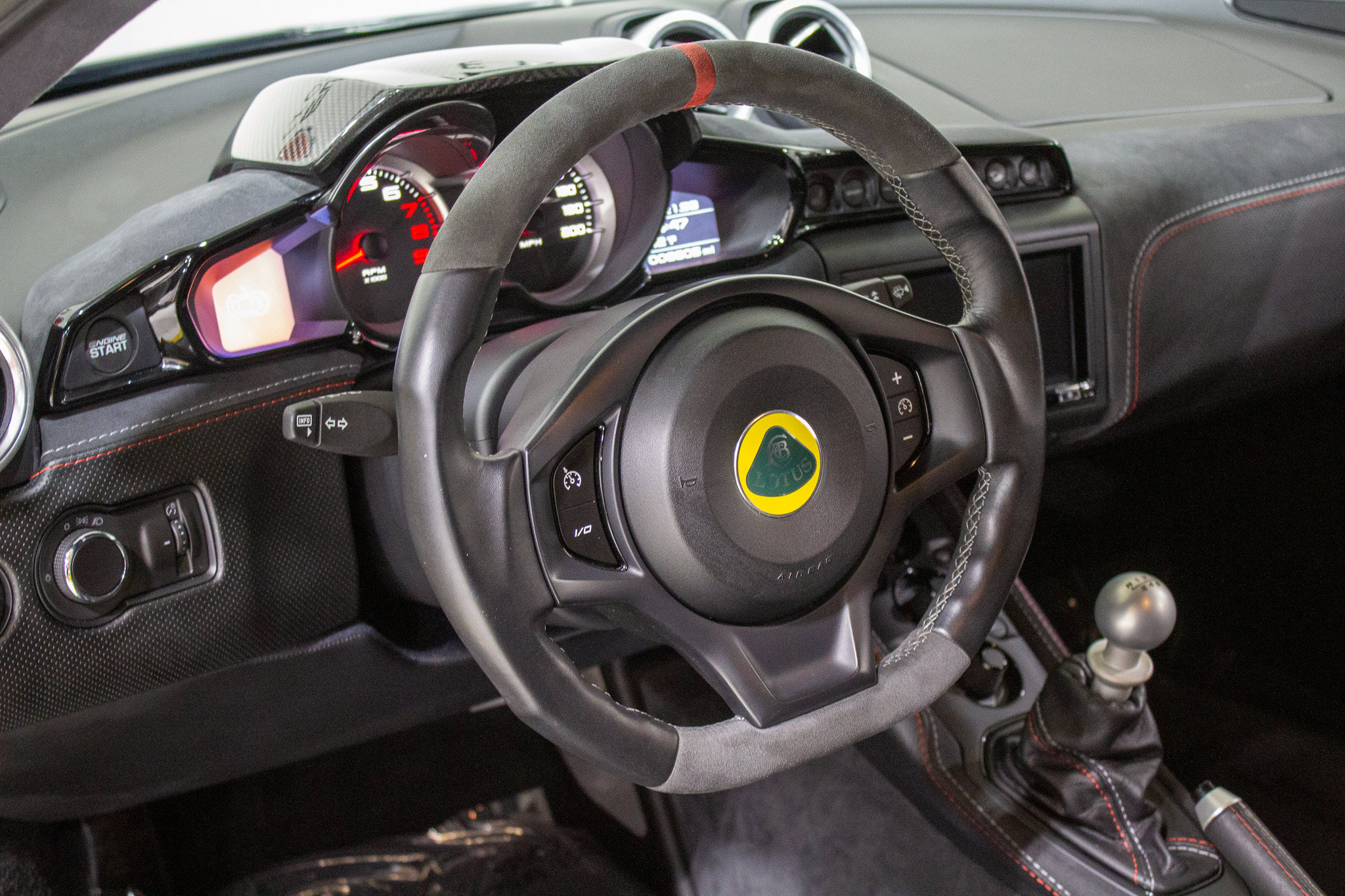 Used 2021 Lotus Evora RWD image 2