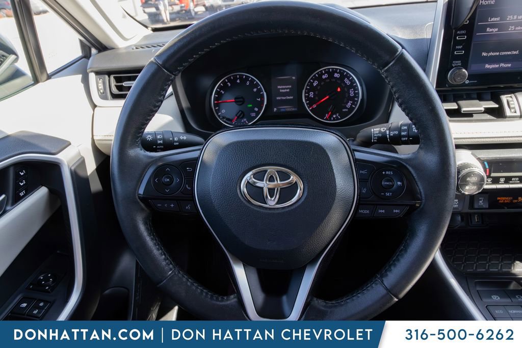 Used 2021 Toyota RAV4 XLE Premium AWD/4WD image 5