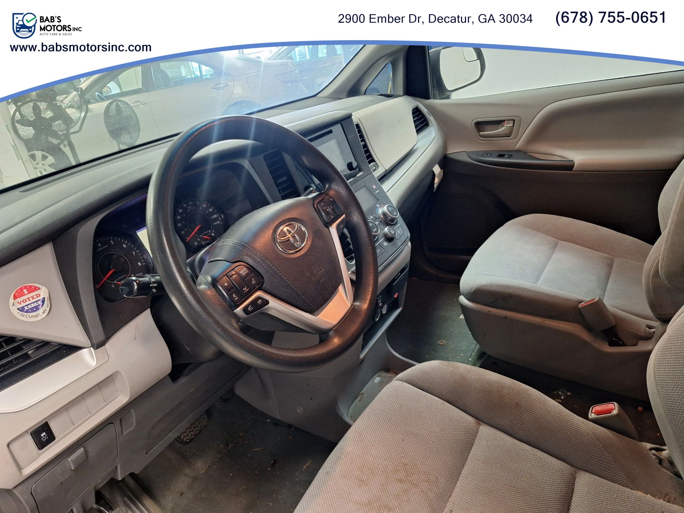 Used 2015 Toyota Sienna L FWD image 12