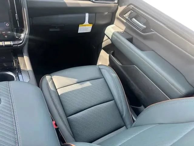 New 2026 GMC Yukon AT4 w/ AT4 Premium Plus Package AWD/4WD image 22