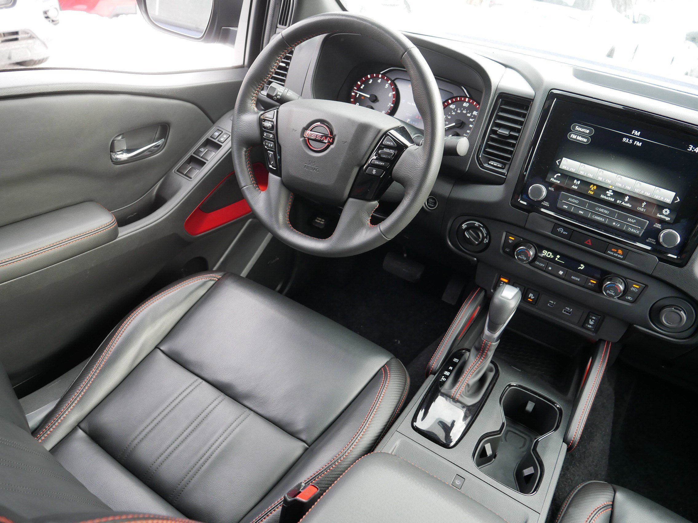 Certified 2023 Nissan Frontier PRO-4X w/ Pro-4X Premium Package AWD/4WD image 9