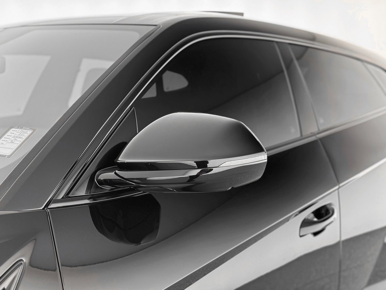 Used 2022 Lamborghini Urus image 45