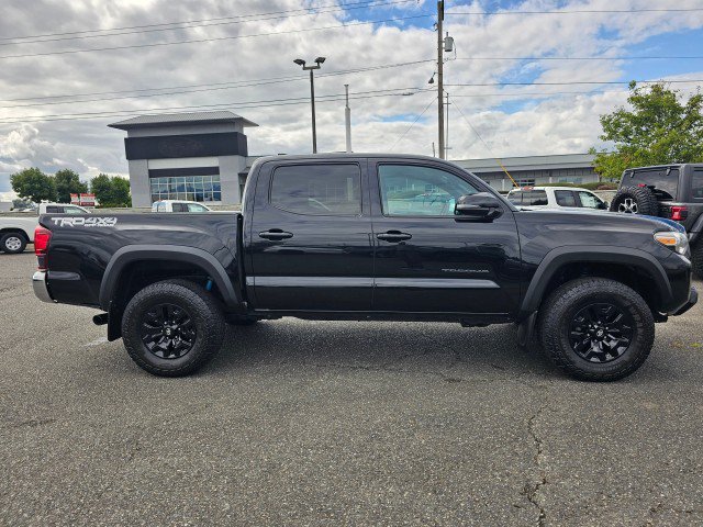 Used 2019 Toyota Tacoma TRD Off-Road AWD/4WD image 2