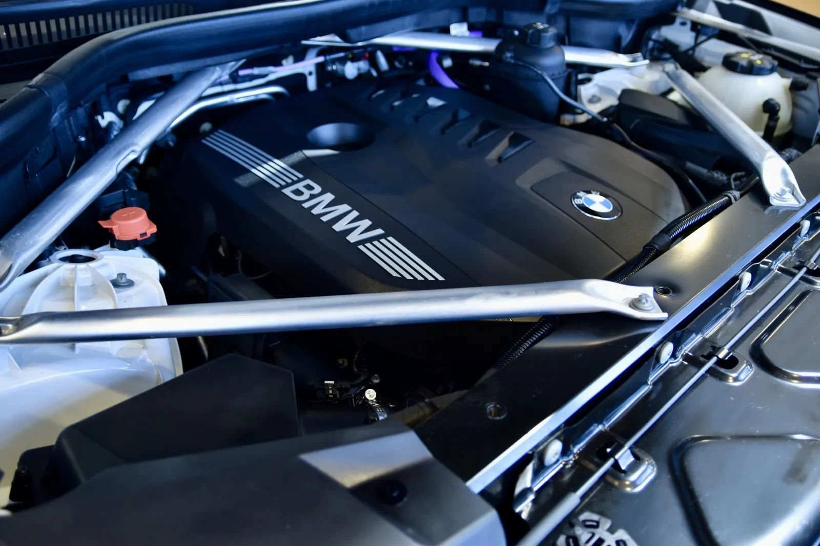 Used 2024 BMW X5 xDrive40i w/ M Sport Package image 32