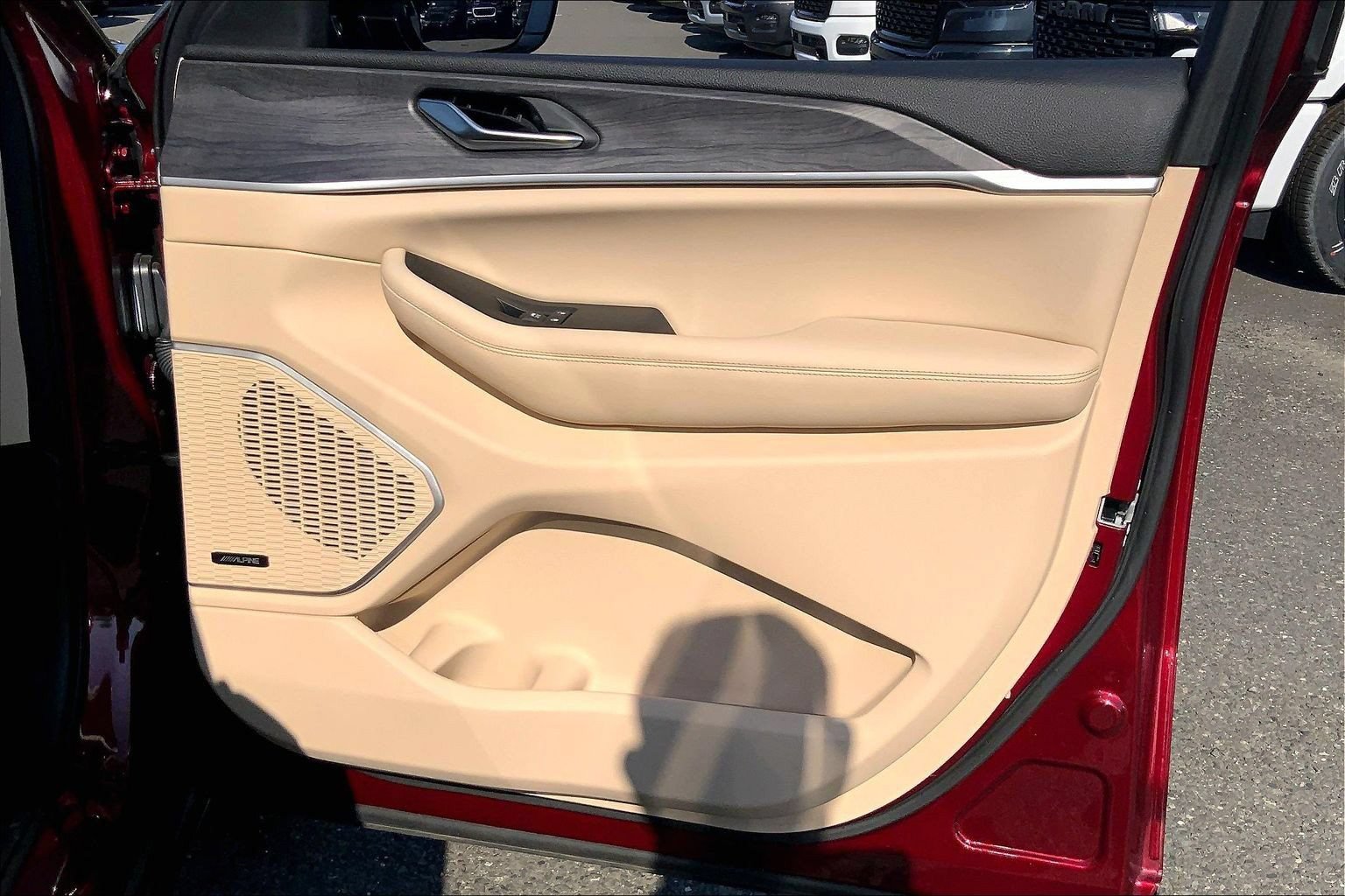 Certified 2023 Jeep Grand Cherokee L Limited w/ Black Appearance Package AWD/4WD image 22