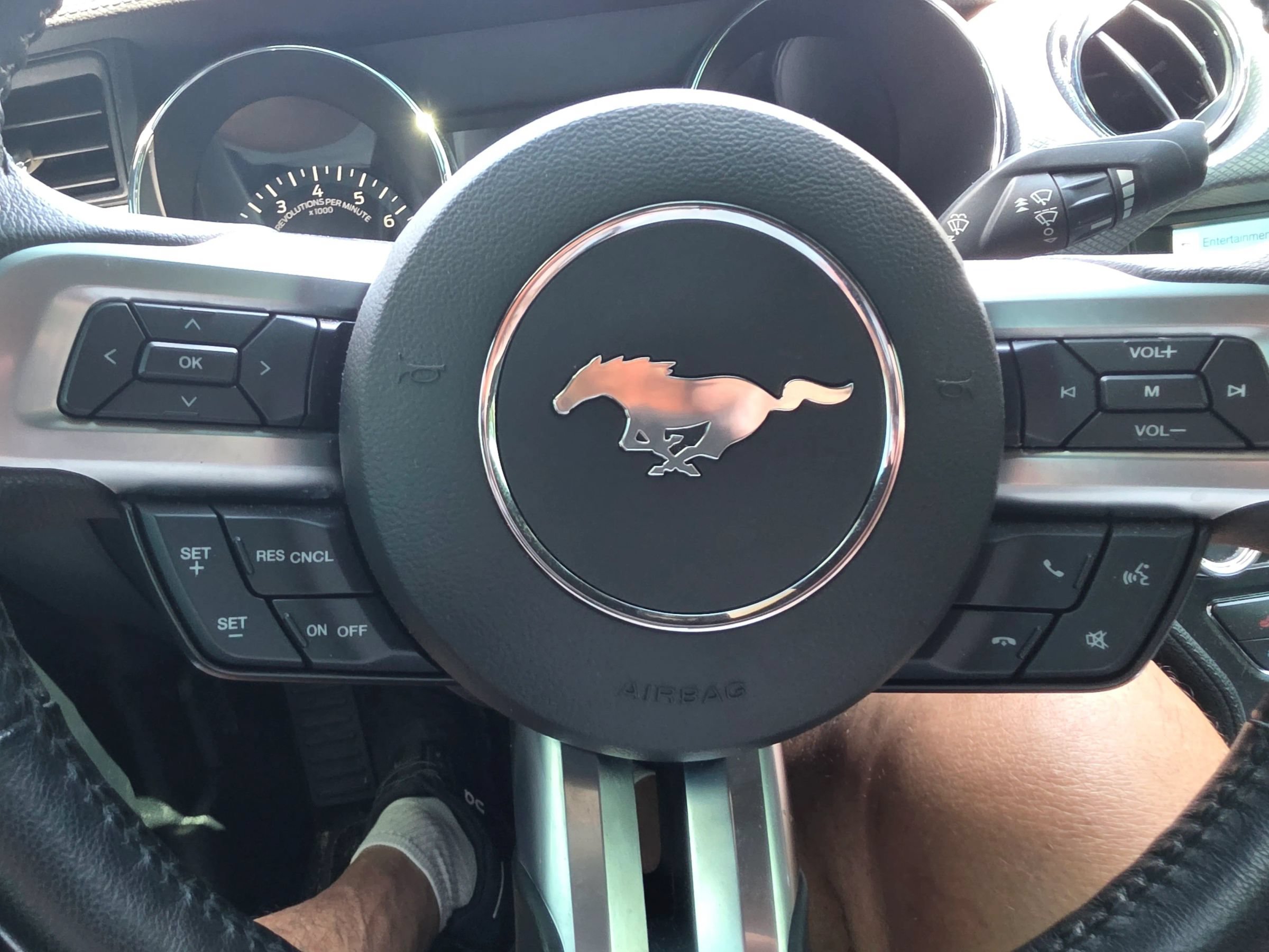 Used 2016 Ford Mustang GT Premium RWD image 32