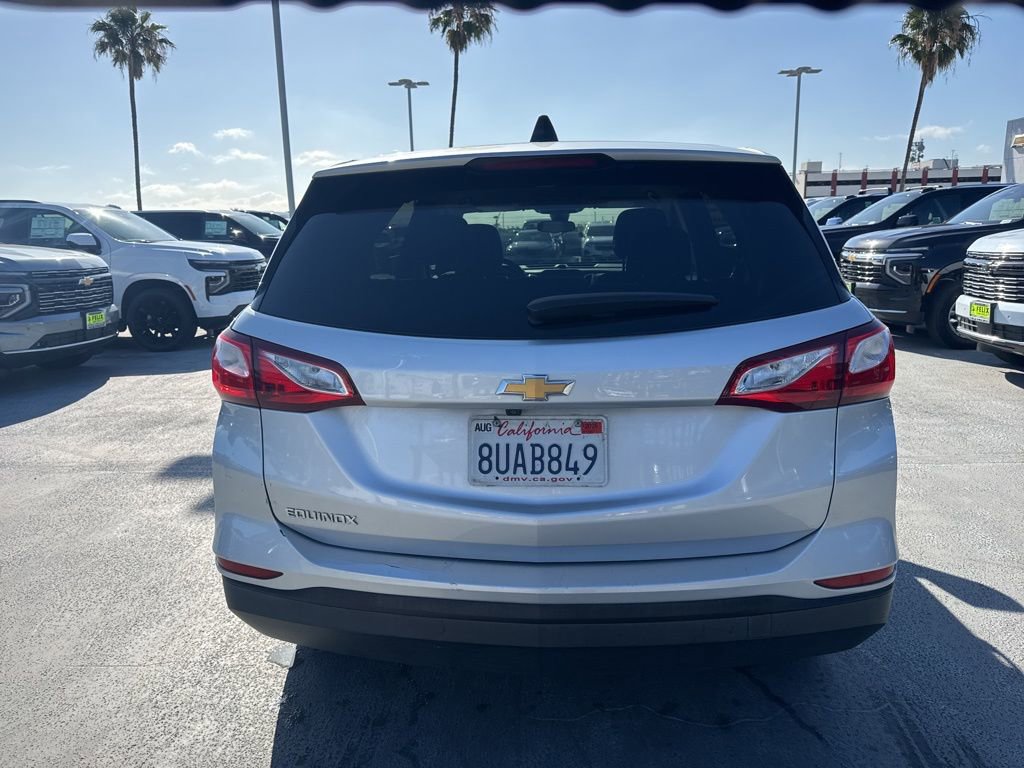 Used 2020 Chevrolet Equinox LS w/ LS Convenience Package FWD image 5