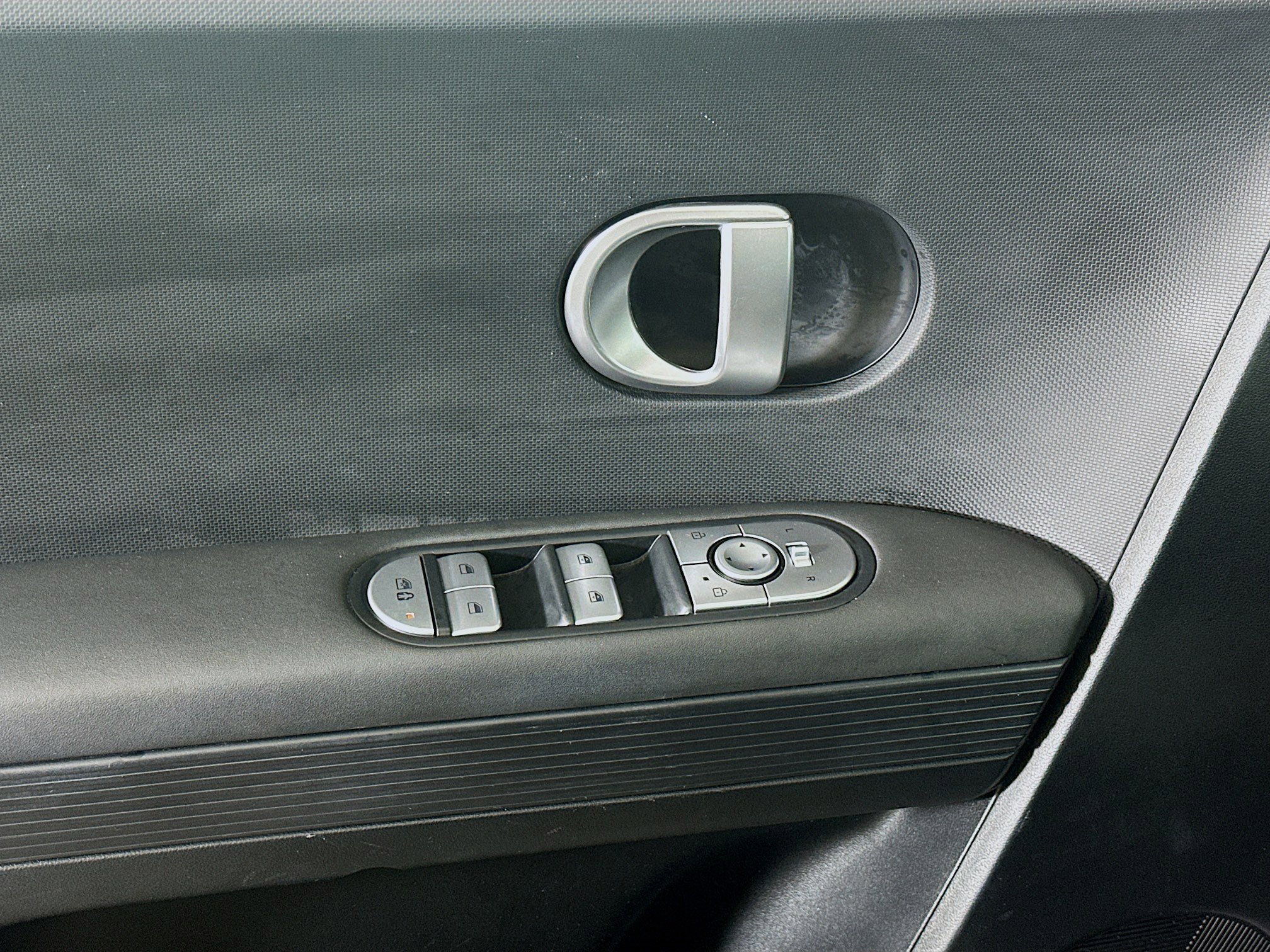 Used 2024 Hyundai Ioniq 5 SEL image 15