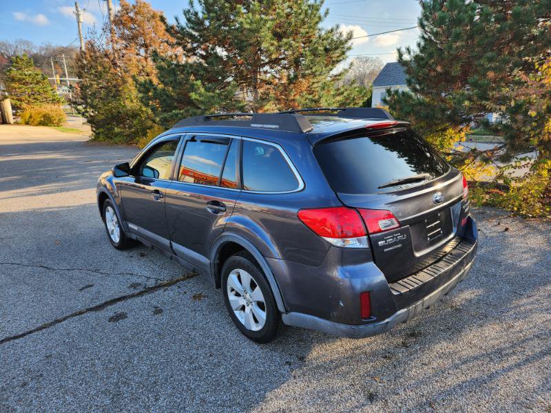 Used 2010 Subaru Outback 2.5i Limited image 34