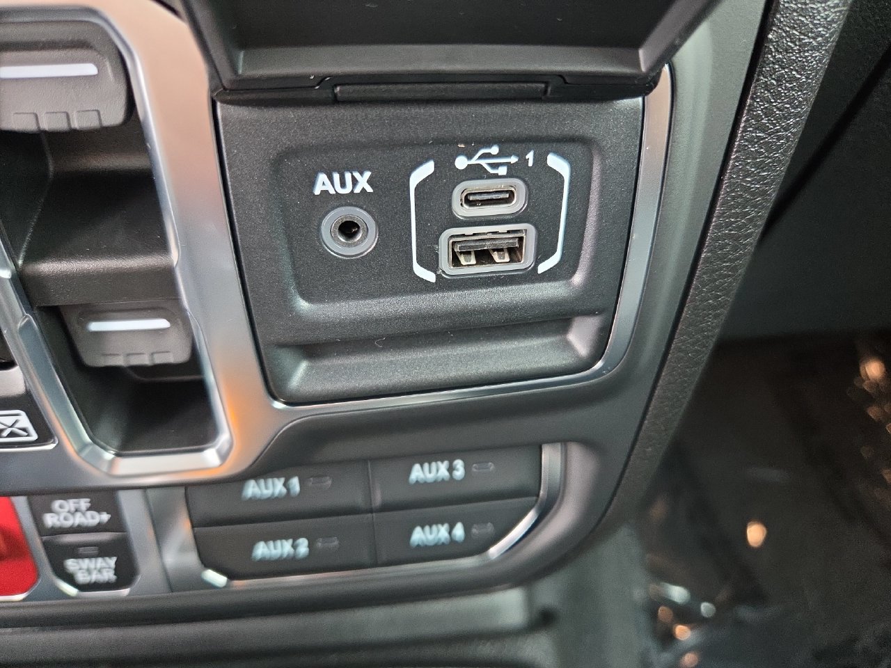 New 2027 Jeep Gladiator Rubicon AWD/4WD image 11