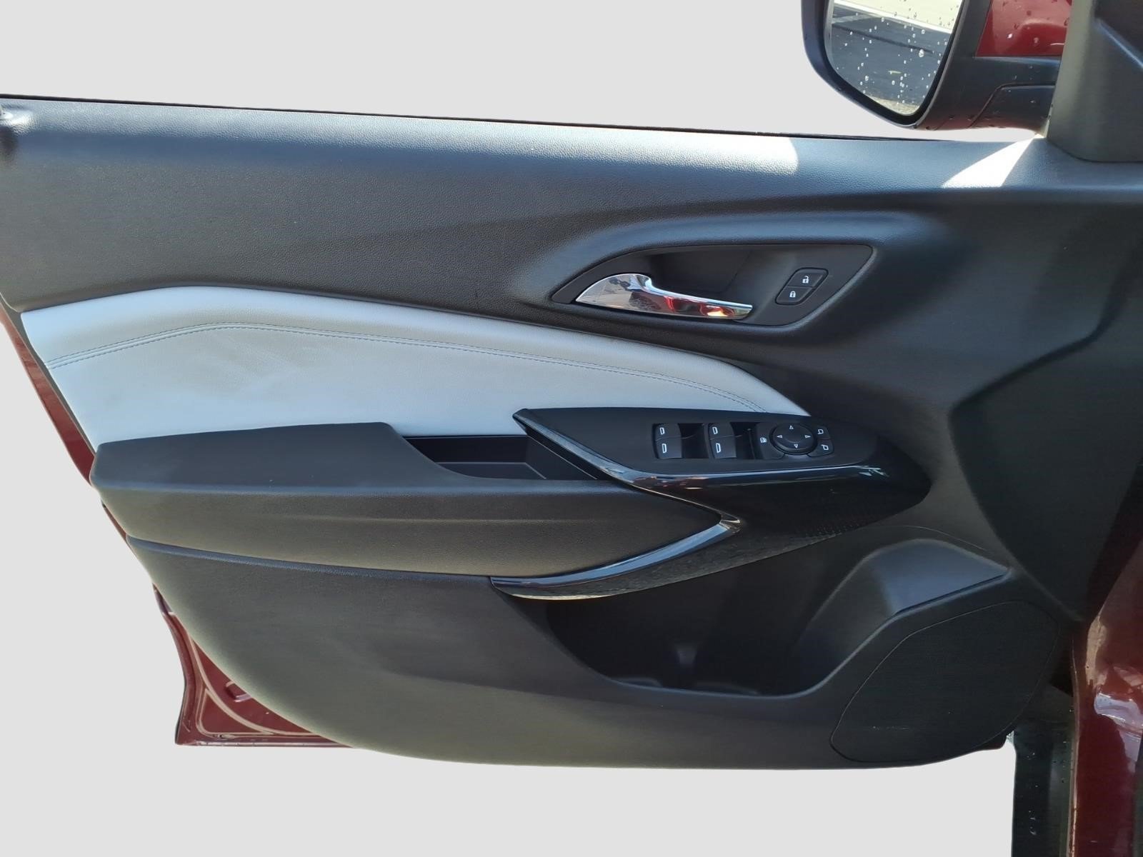 Used 2024 Chevrolet Trax LT w/ LT Convenience Package FWD image 21