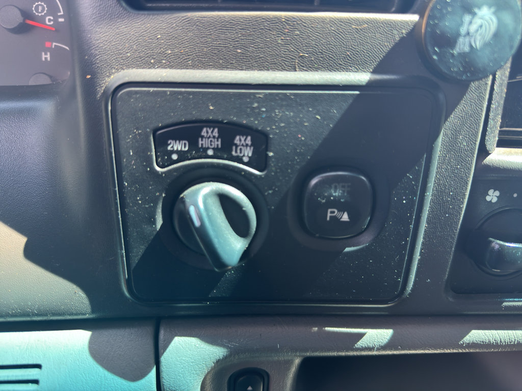 Used 2004 Ford F350 XLT AWD/4WD image 26
