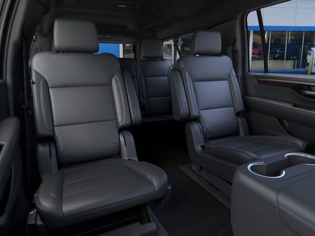 New 2026 Chevrolet Suburban LT w/ Comfort Package AWD/4WD image 19