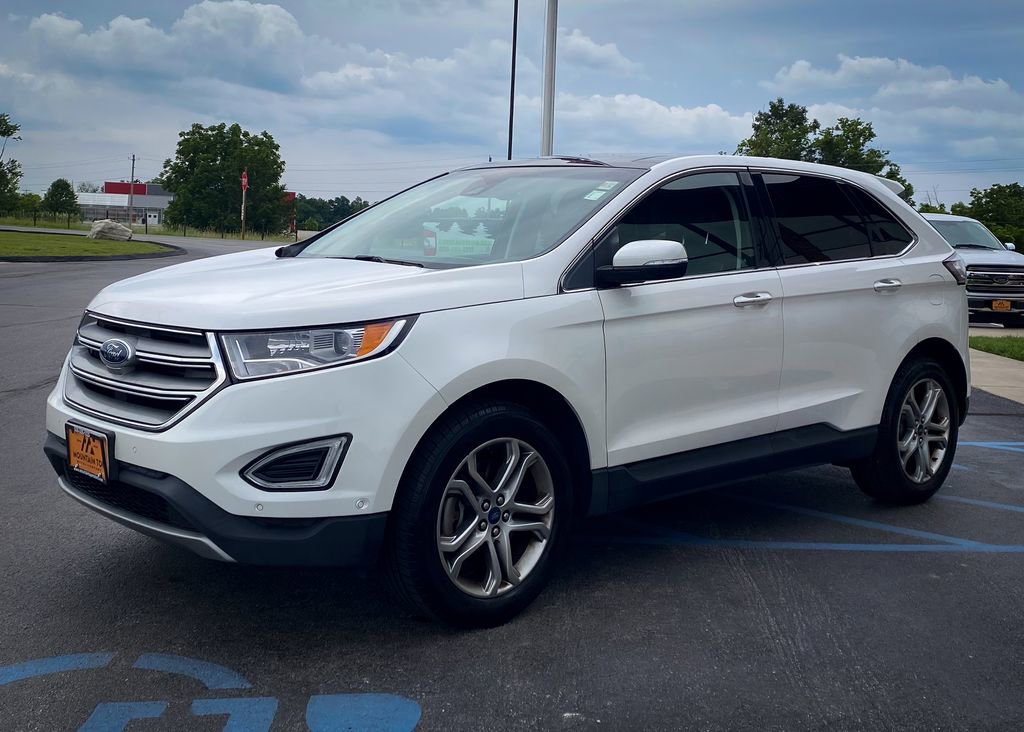 Used 2015 Ford Edge Titanium w/ Equipment Group 302A FWD image 3