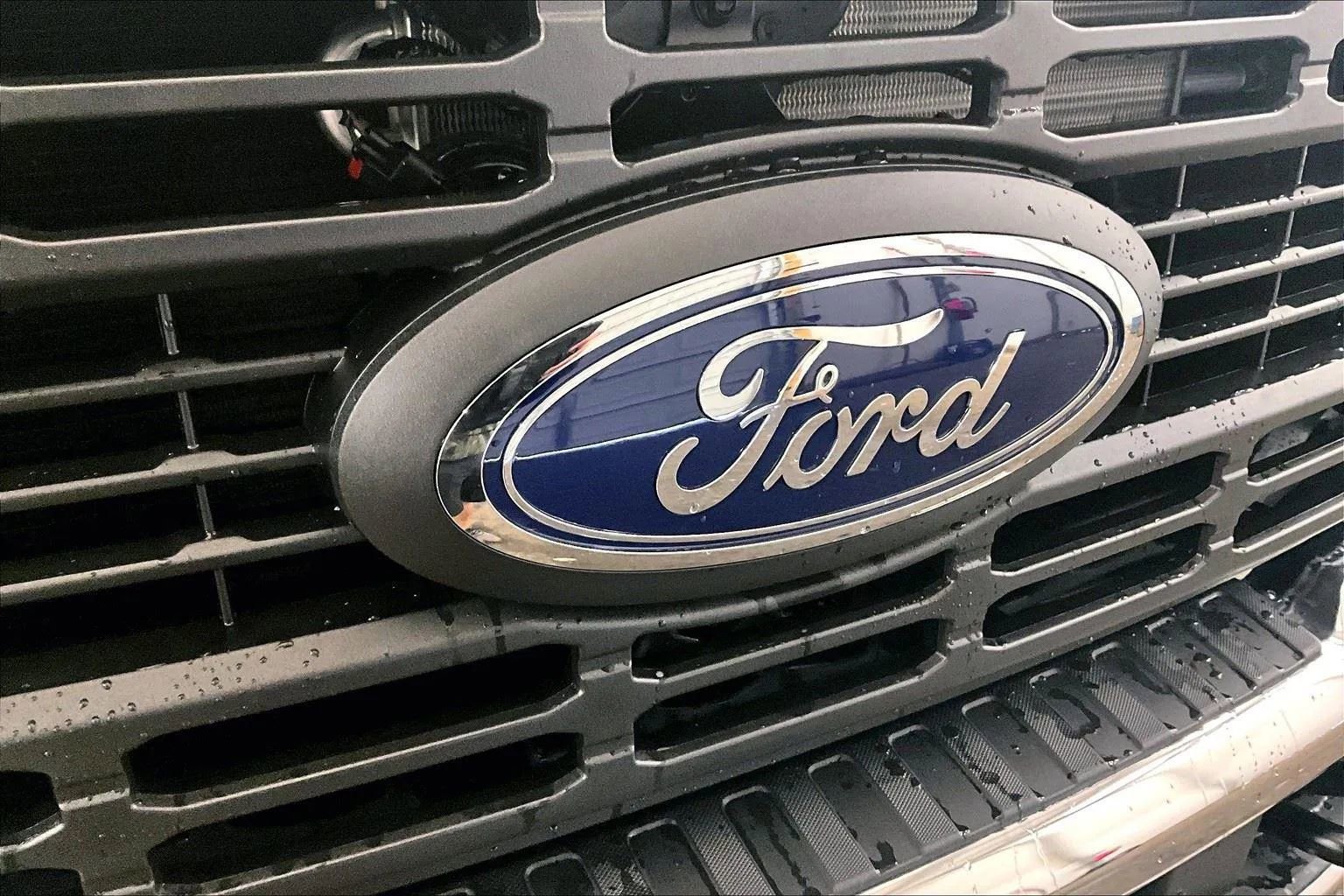 New 2026 Ford F350 XL w/ XL Chrome Package image 29