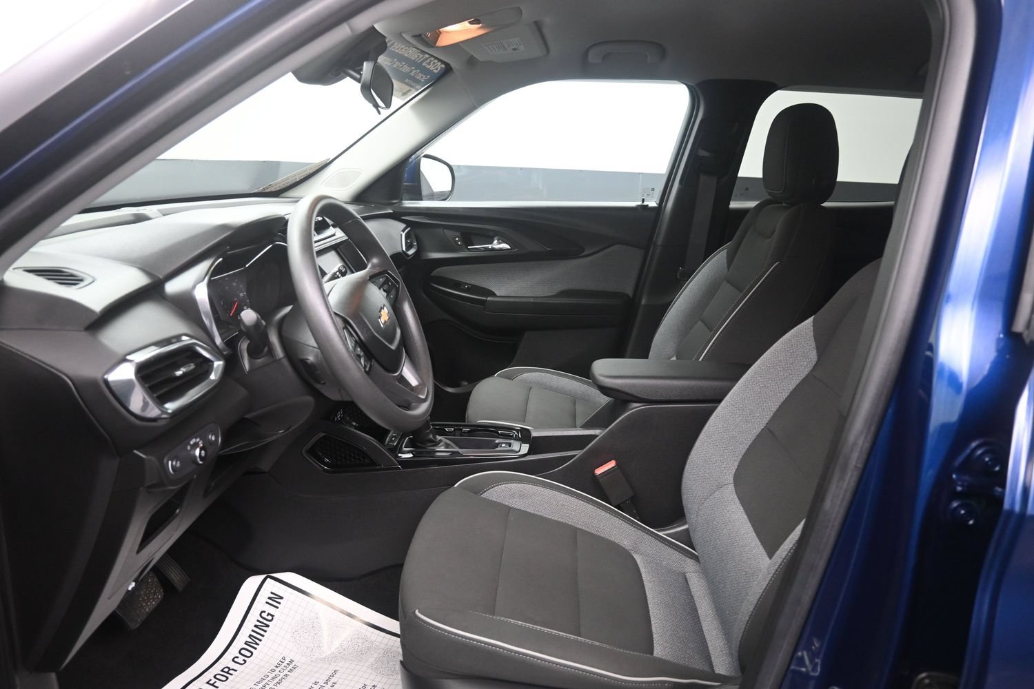 Used 2023 Chevrolet TrailBlazer LT AWD/4WD image 14