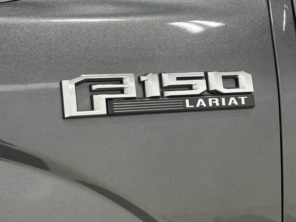 Used 2019 Ford F150 Lariat w/ Equipment Group 502A Luxury AWD/4WD image 42