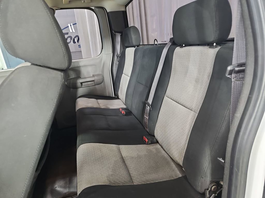 Used 2007 Chevrolet Silverado 2500 W/T image 17