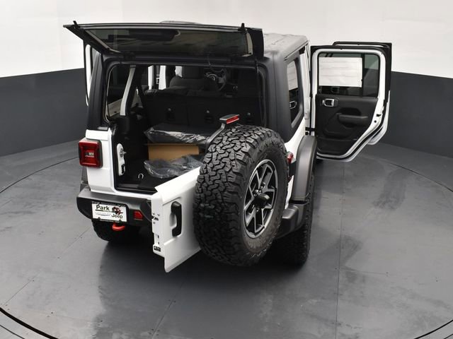 New 2026 Jeep Wrangler Unlimited Rubicon w/ Safety Group image 29