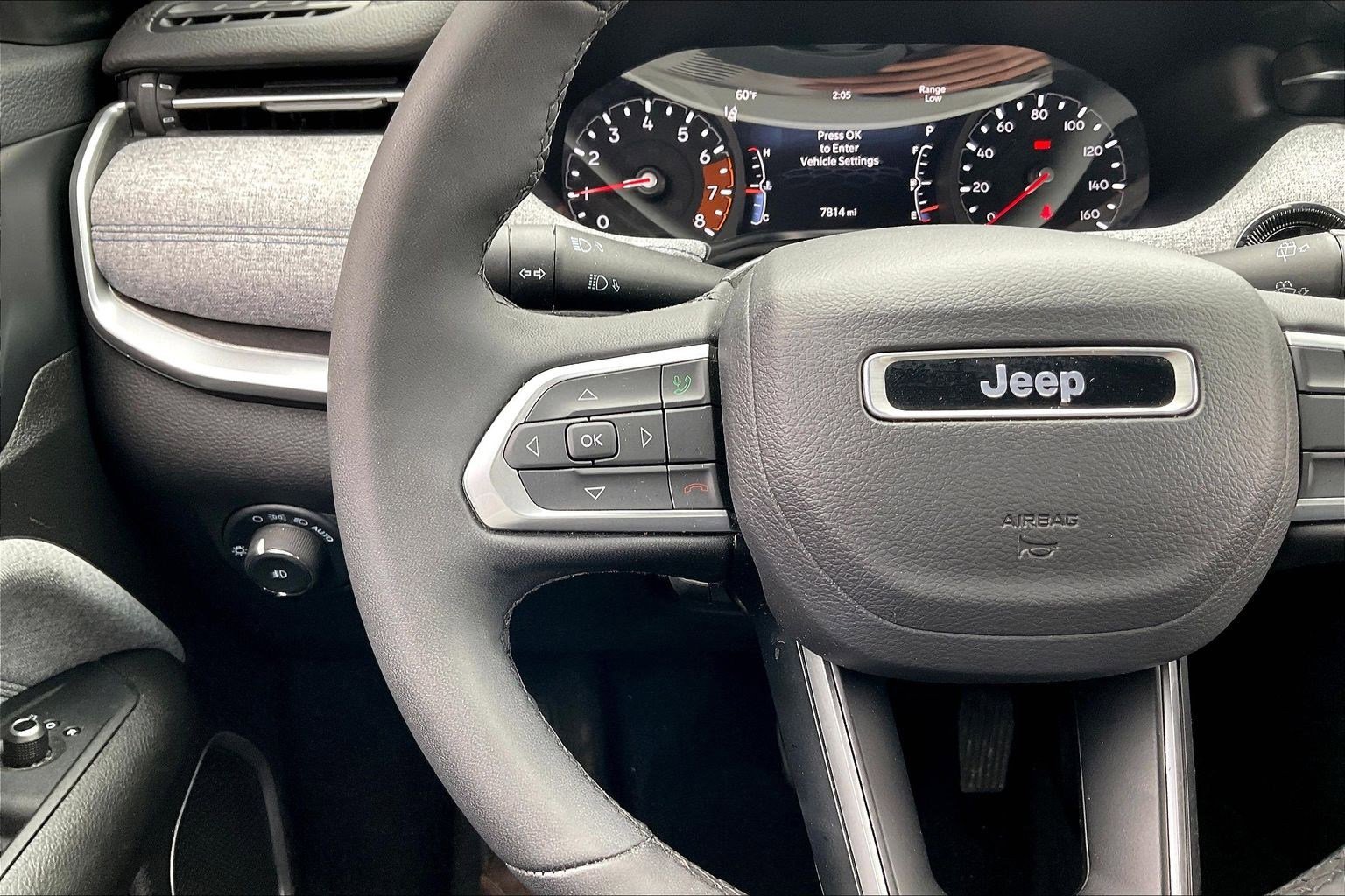 Certified 2025 Jeep Compass Latitude image 16