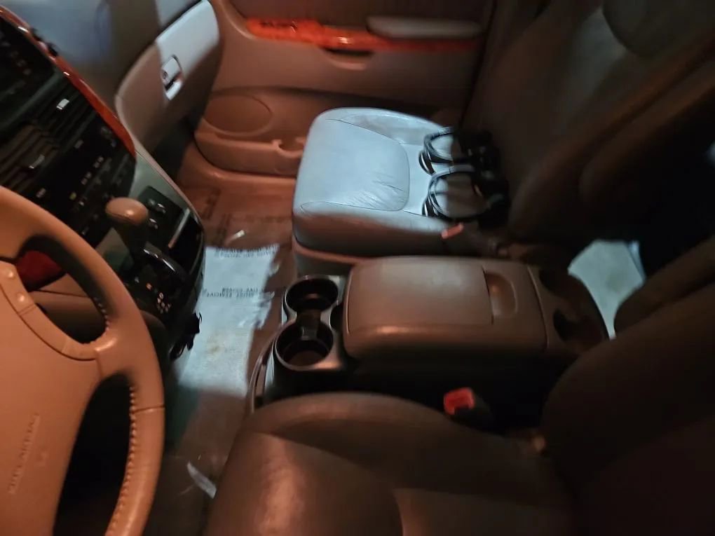 Used 2008 Toyota Sienna XLE Limited image 12