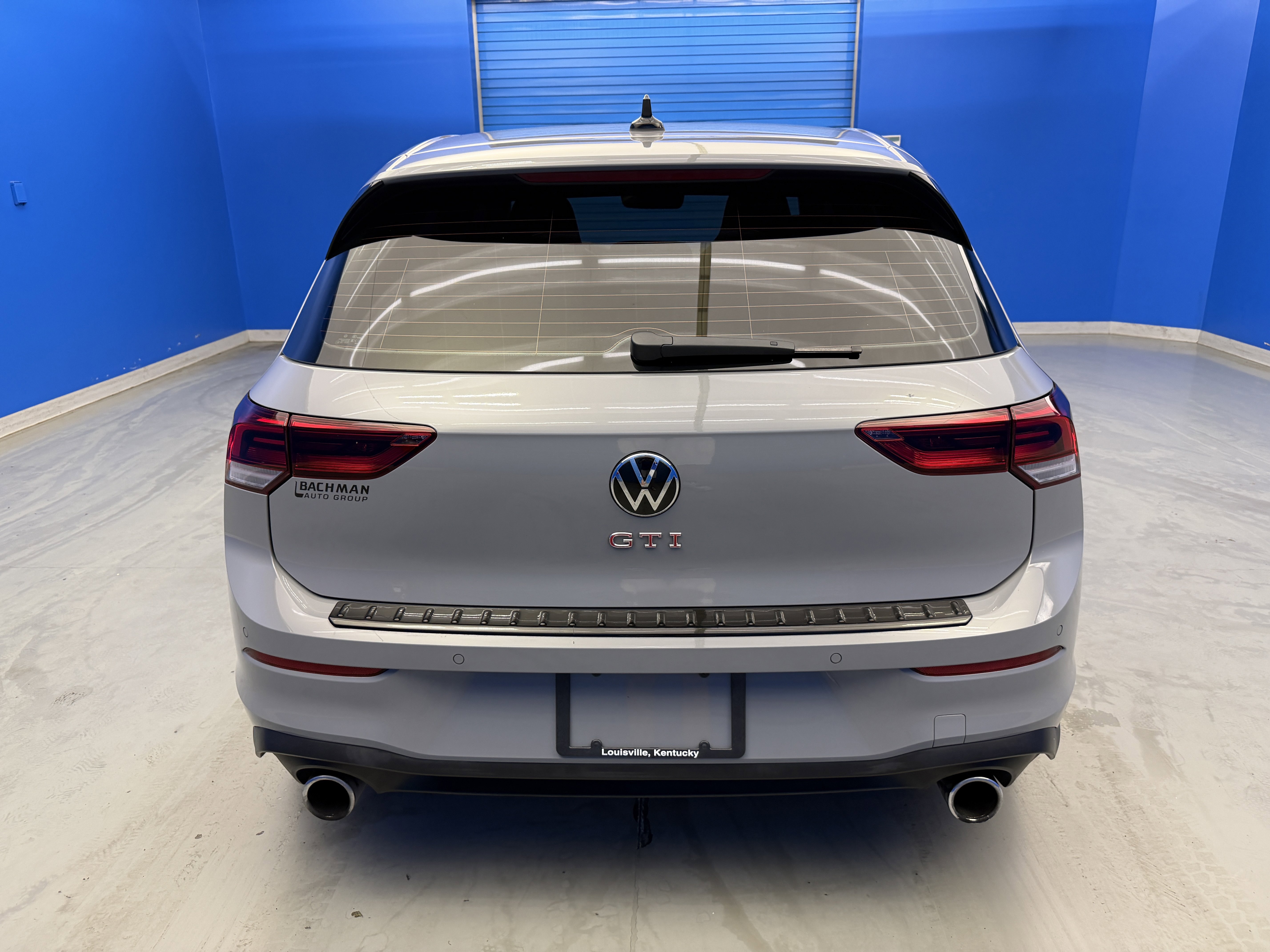 Used 2024 Volkswagen GTI SE FWD image 6